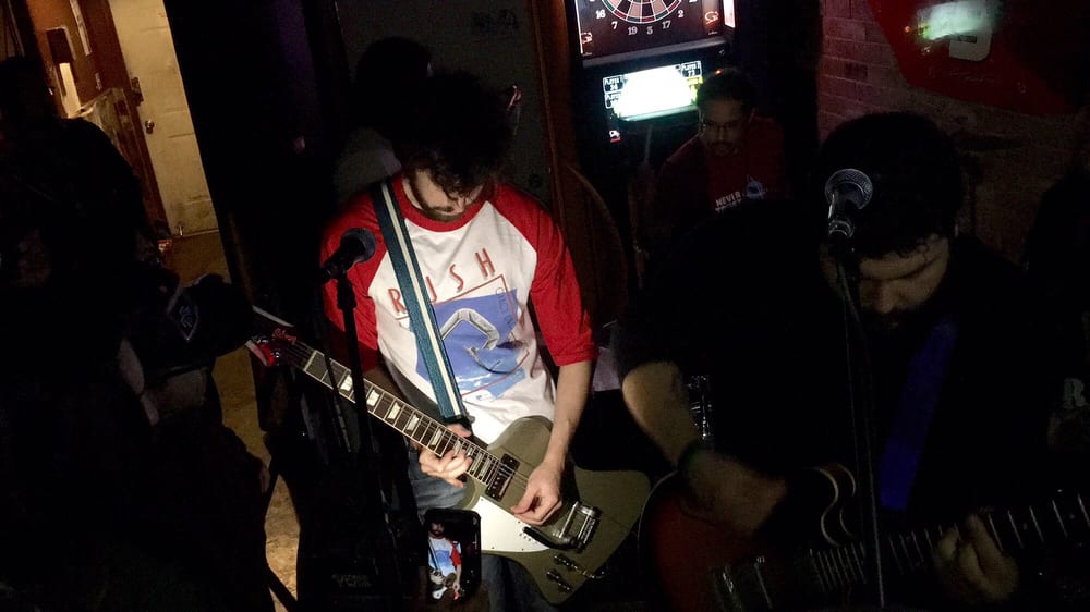 Abs Stubby Bar & Grill