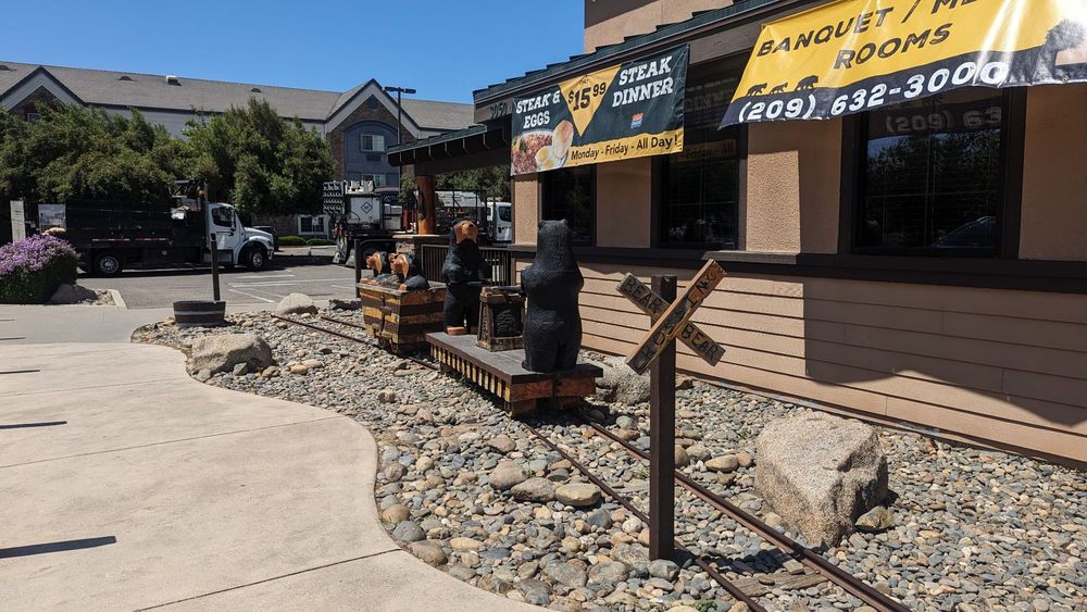 Black Bear Diner - Turlock