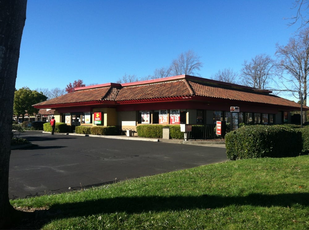 Carl’s Jr. - 495 Stony Point Rd