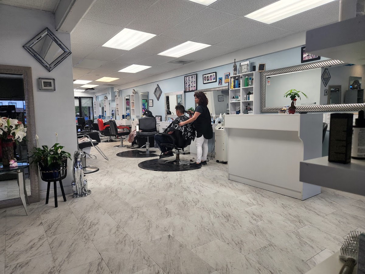 Chavitos Barber and Beauty Salon