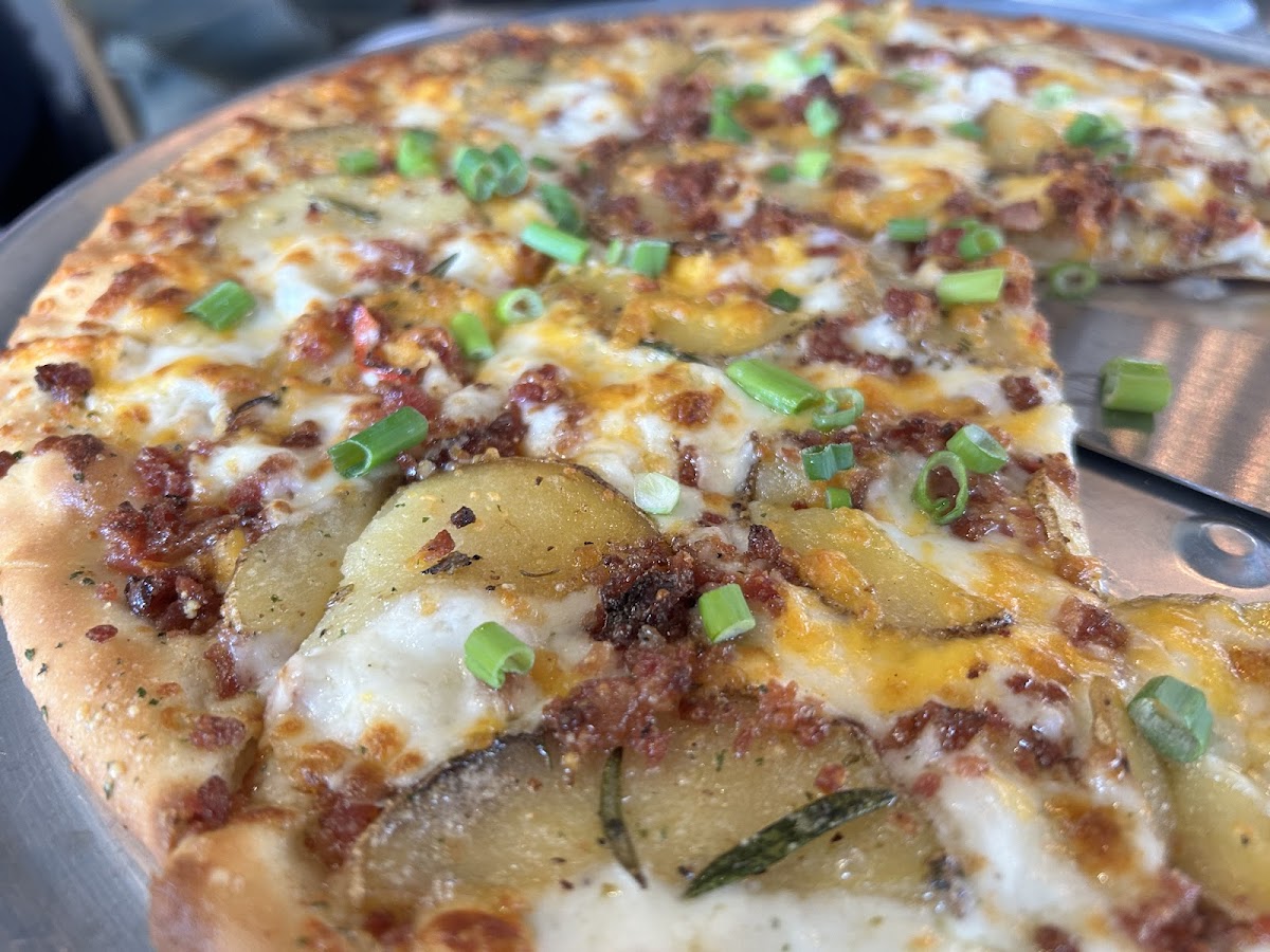 Crust Pizza Co. - New Braunfels