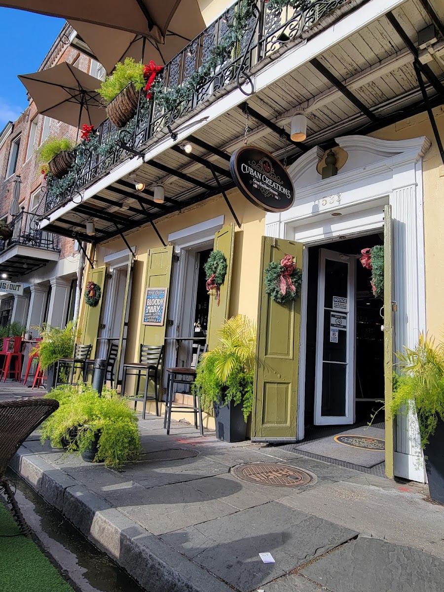 Cuban Creations Cigar Bar