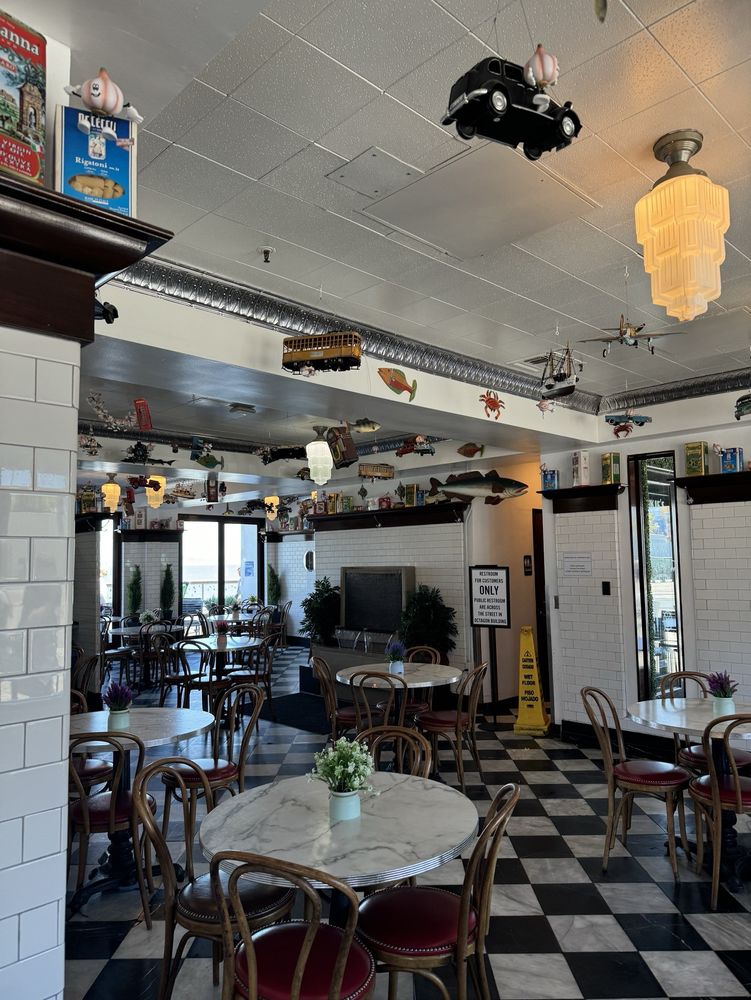 Frankie's Crab Stand