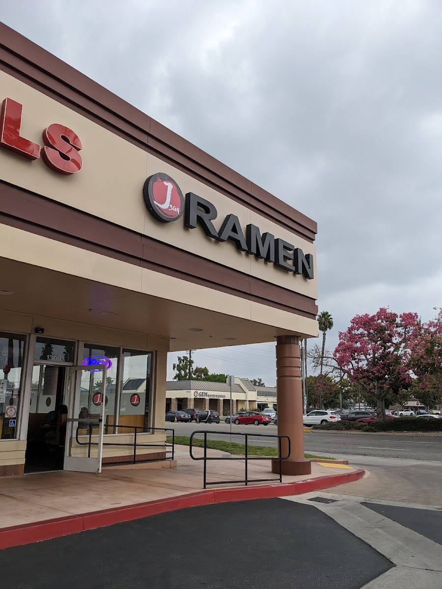 J SAN RAMEN FULLERTON