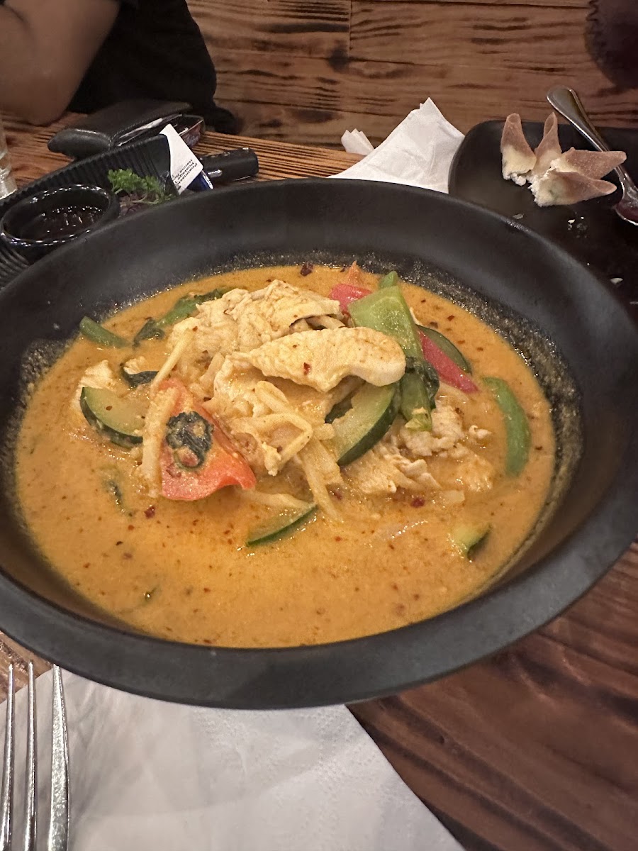 Lemongrass By Sip Saam Thai