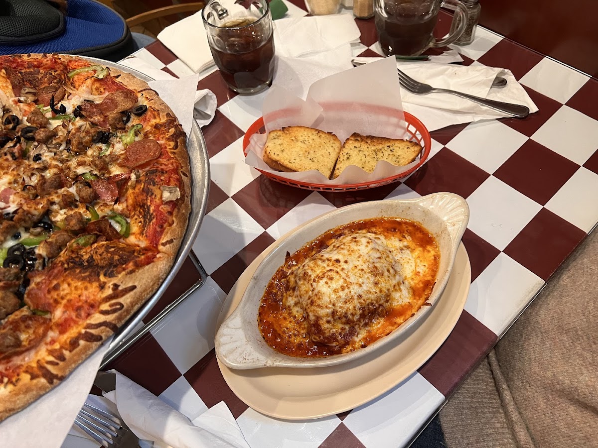 Reno's Pizzeria & Restaurant