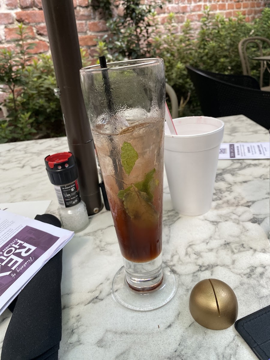 Rex House Kitchen & Courtyard