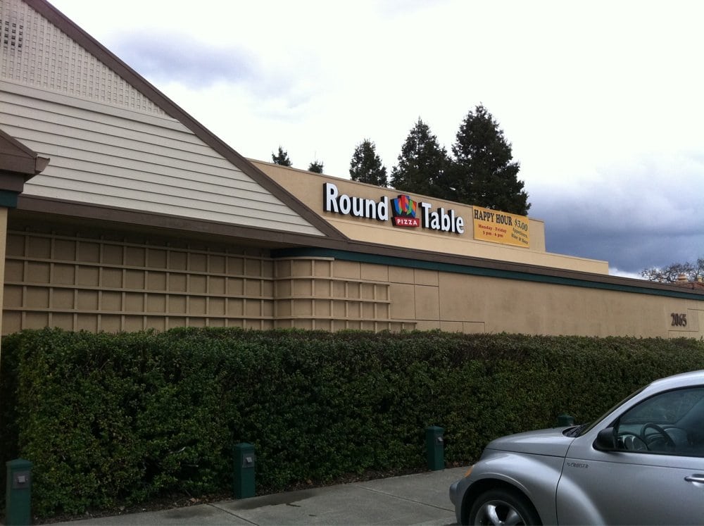 Round Table Pizza - 2065 Occidental Rd