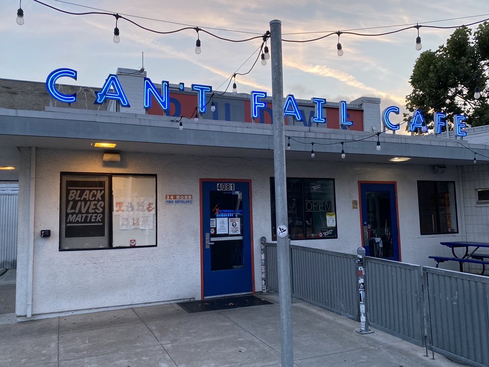 Rudy’s Can’t Fail Cafe