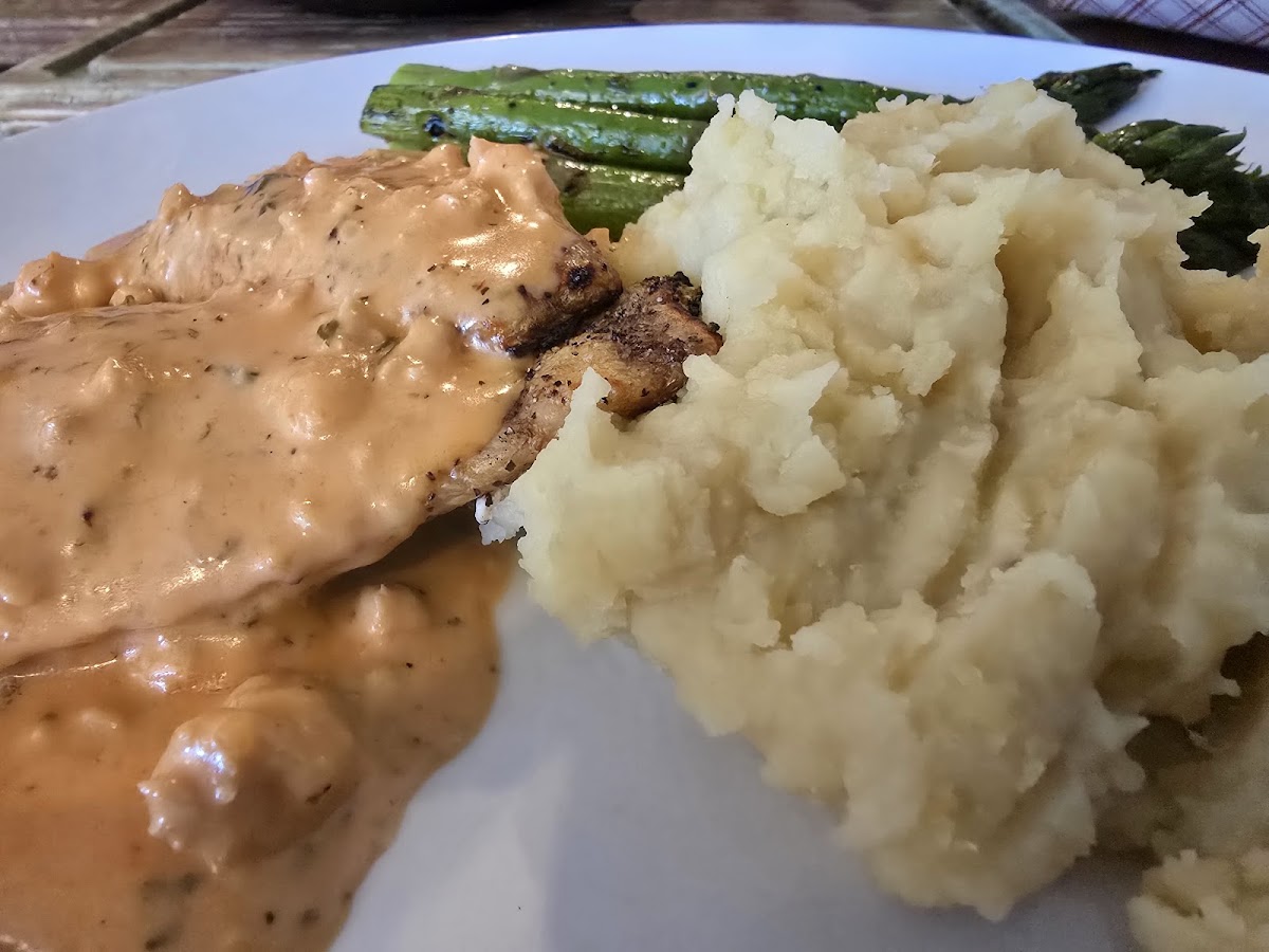 Shore House Tavern - Sandusky, OH