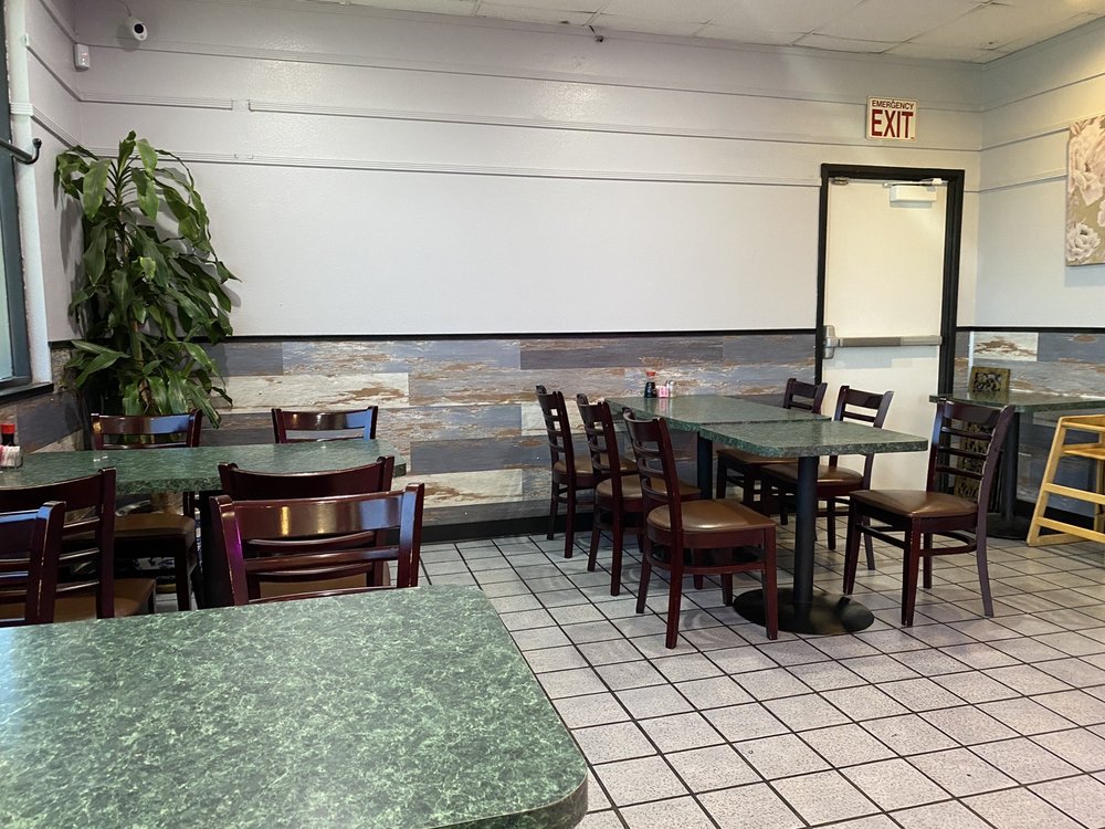 Thai Lotus Restaurant