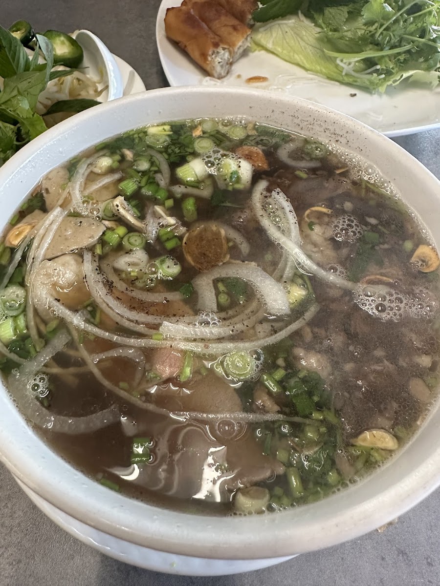 Vietnam's Pearl Restaurant