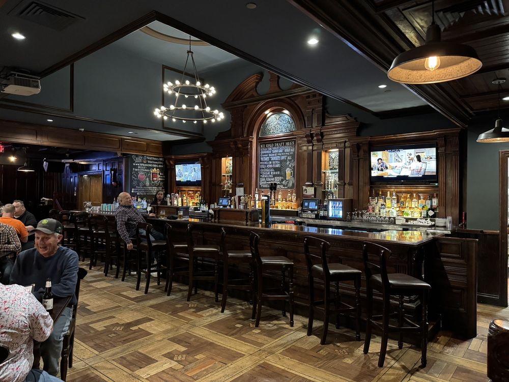 Wild Honey Smokehouse and Tavern