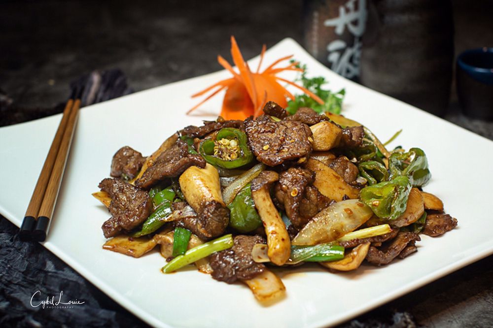 Yen’s Kitchen and Sushi Bar